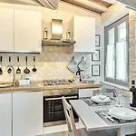 La Casina Di Rosa Апартаменты Монтепульчано