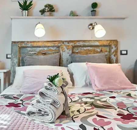 Апартаменты La Casina Di Rosa